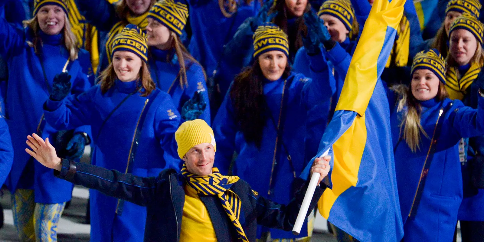 Man med den svenska flaggan