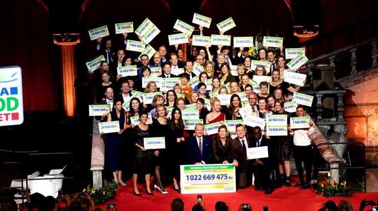 SOK var en av 57 förmånstagare som fick emot pengar av Postkodlotteriet under tisdagskvällen. Foto: Postkodlotteriet.
